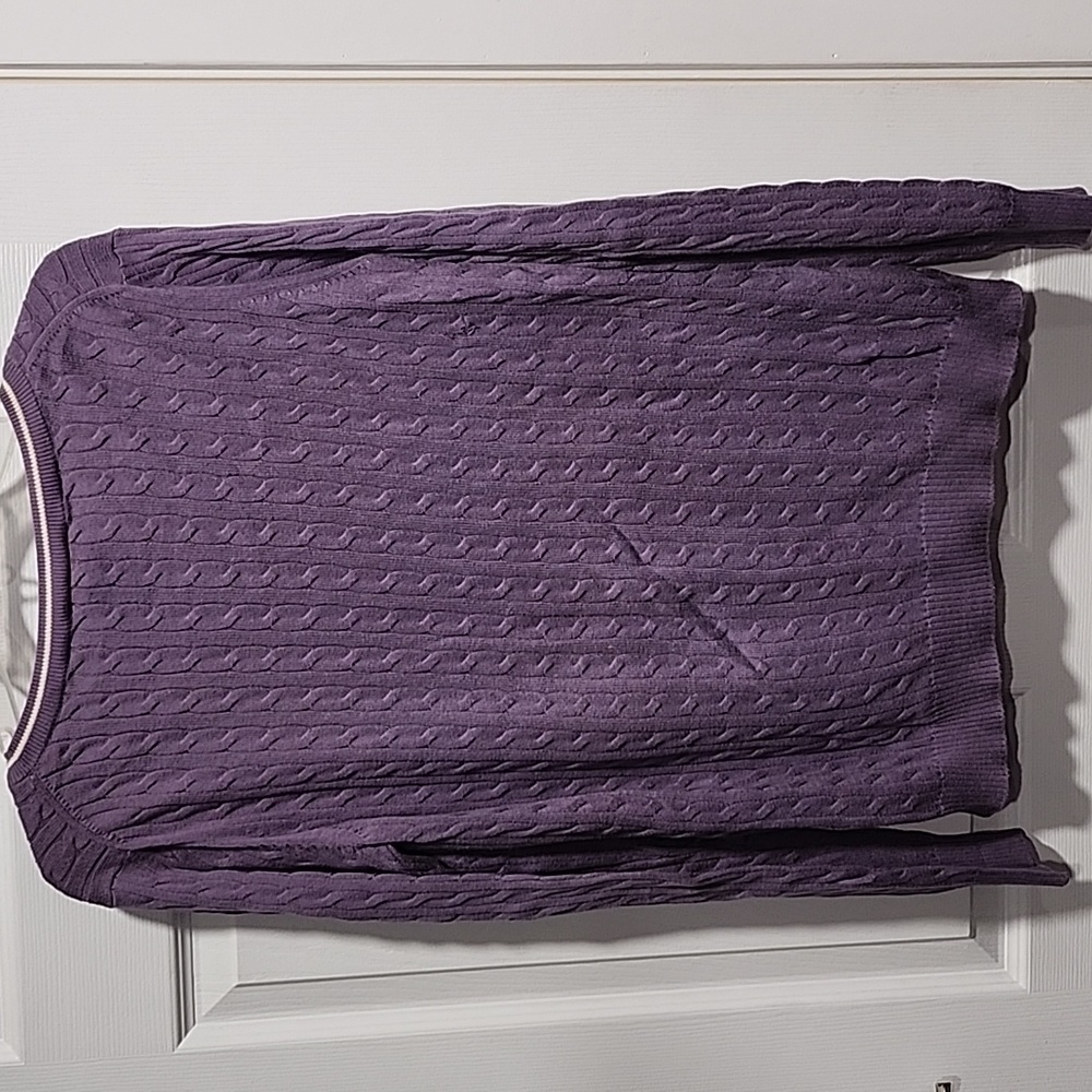 Lacoste sweater - Picture 3 of 3